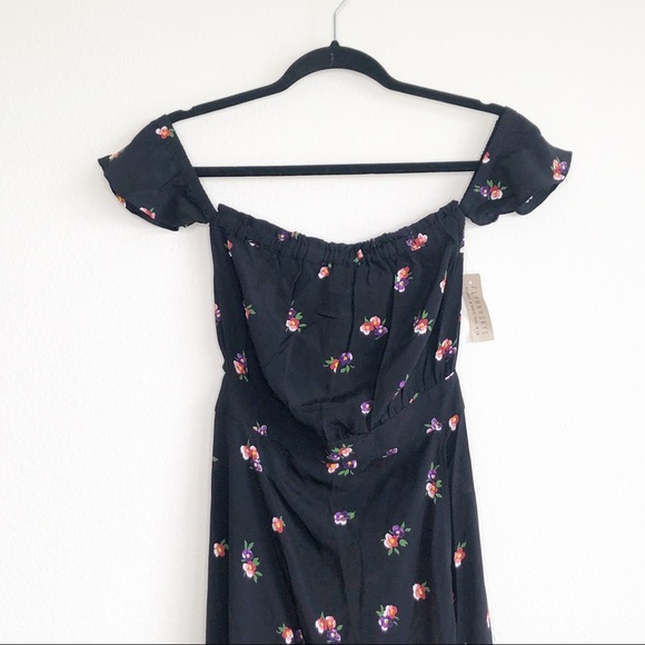 NEW Flynn Skye Bella Off the Shoulder Ruffle Sleeve Maxi Dress Size XS - Picture 6 of 7